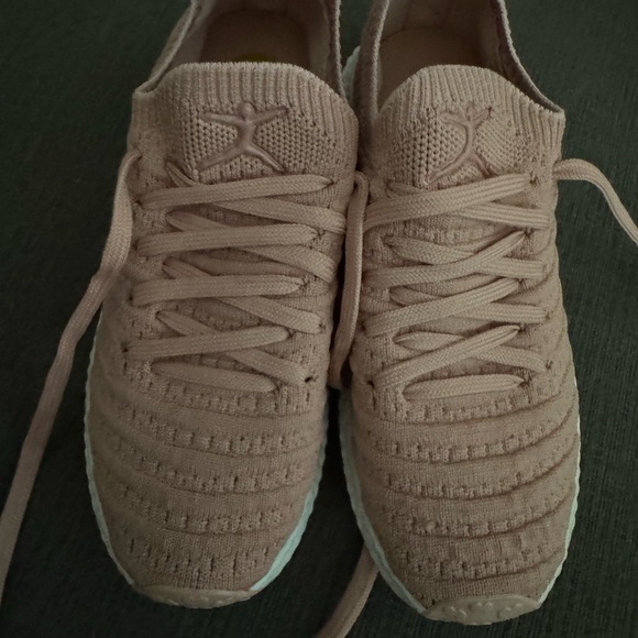 Girls Knit Lace-Up Sneakers - Picture 2 of 3